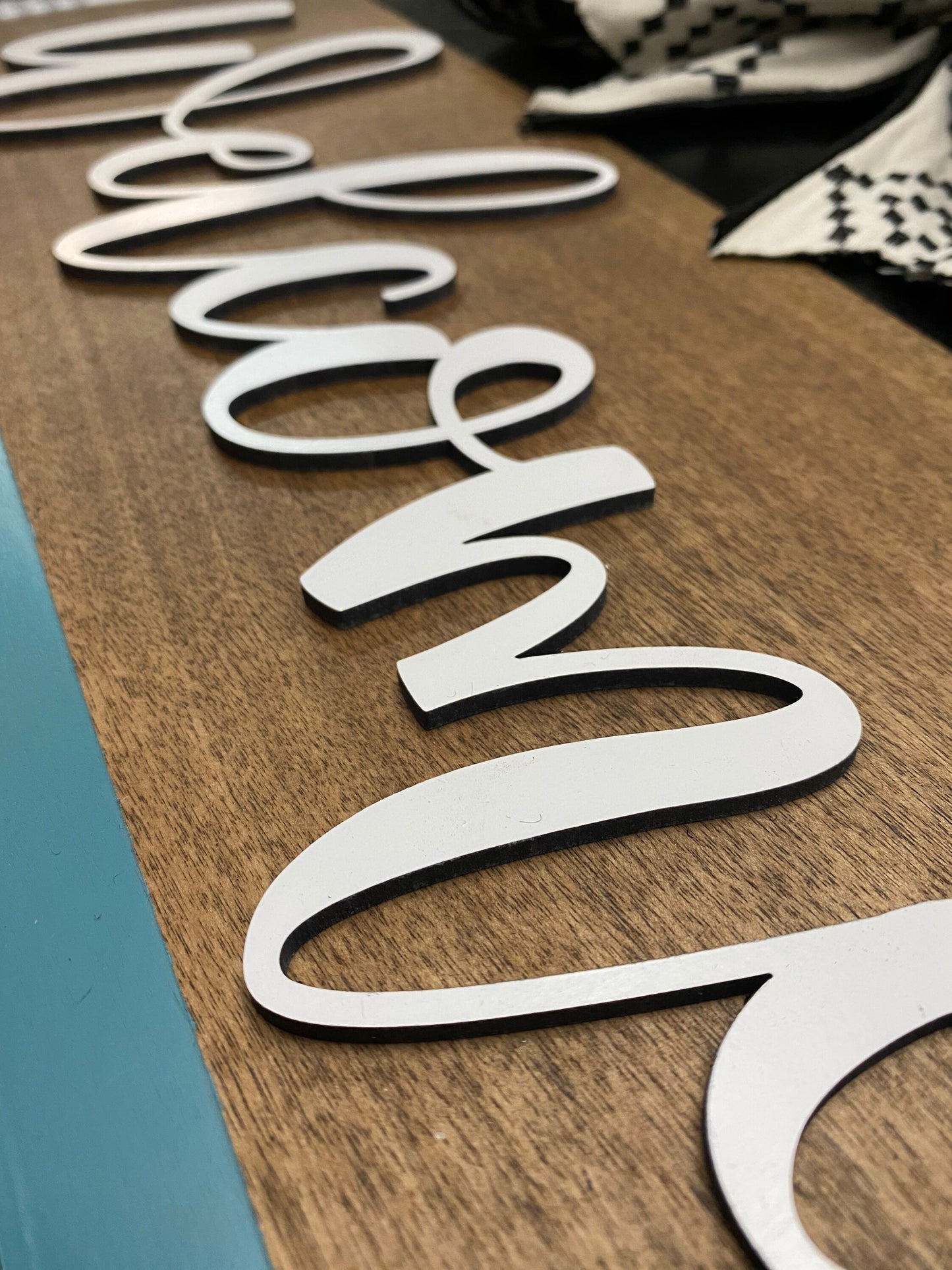 18” Round Door Hanger / Welcome Sign